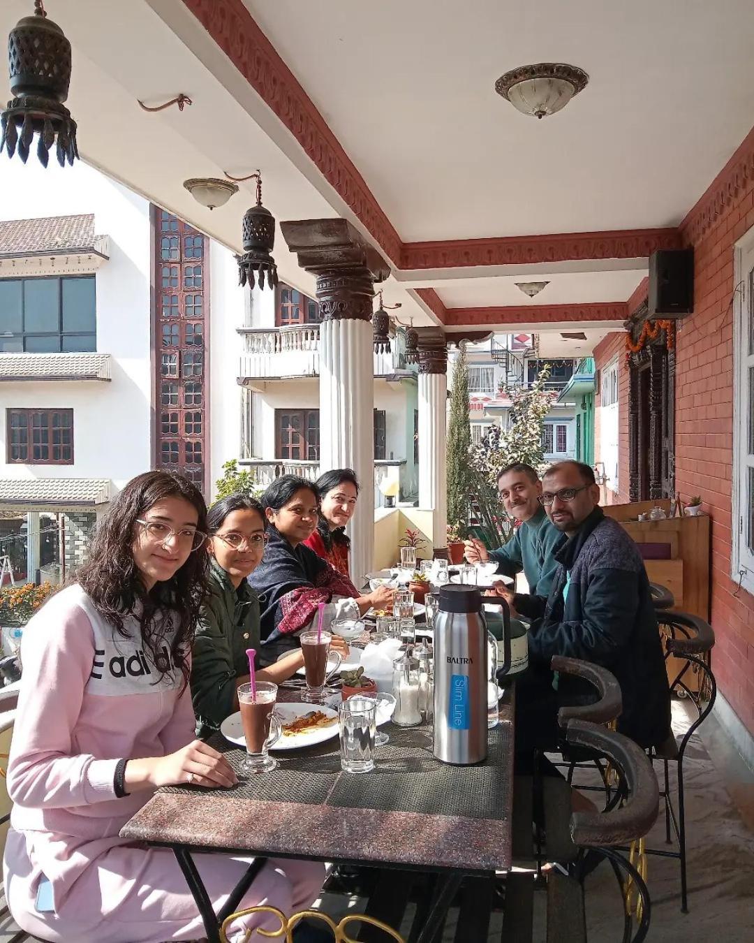 Chef House Resort Katmandou Extérieur photo
