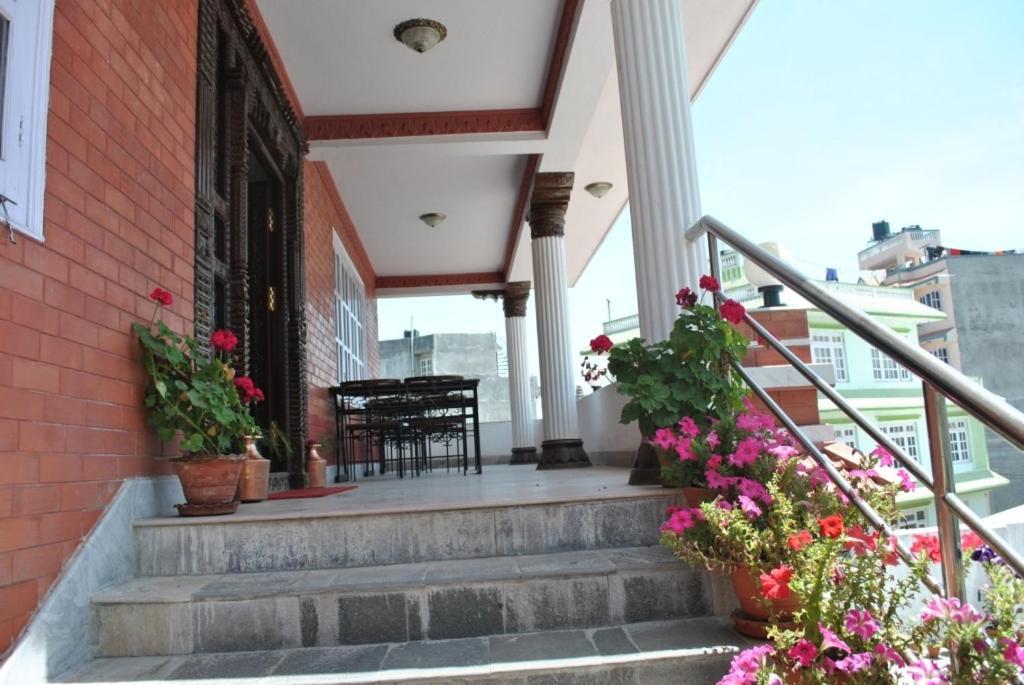 Chef House Resort Katmandou Extérieur photo